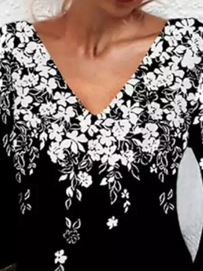 Elegant V Neck Floral Regular Fit Dress